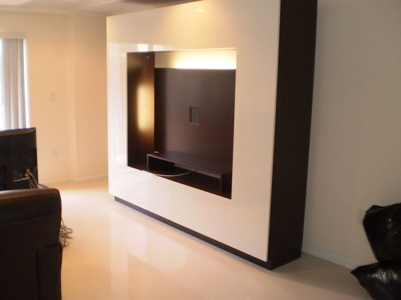 White Alexander Entertainment Center