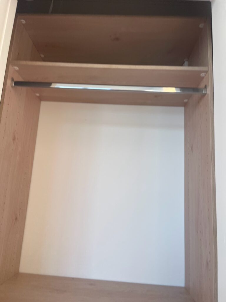 Closet organizer hang rod